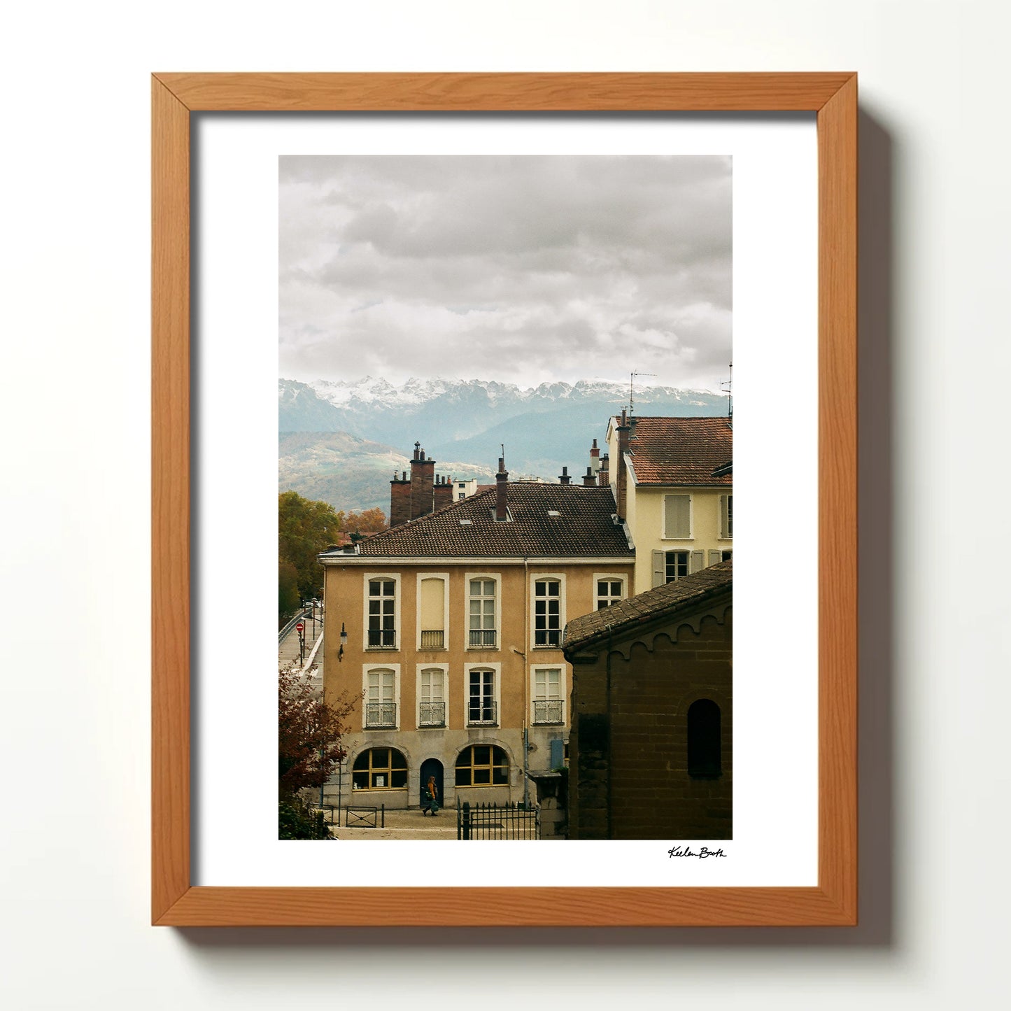 Grenoble Windows & Mountains